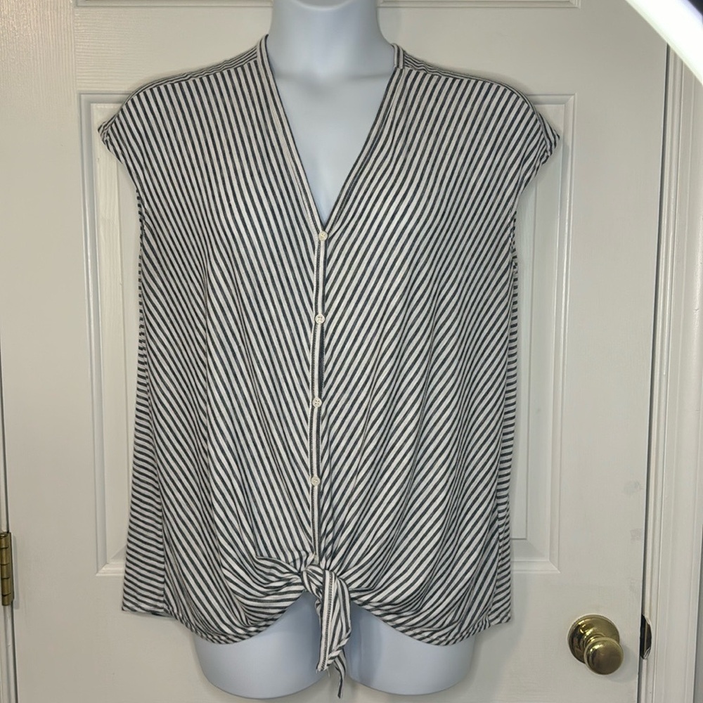Max Studio Tie Front V-Neck Blouse 1X